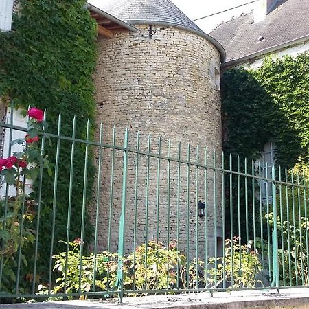 Bed and Breakfast Chez Zaza Stigny Екстер'єр фото