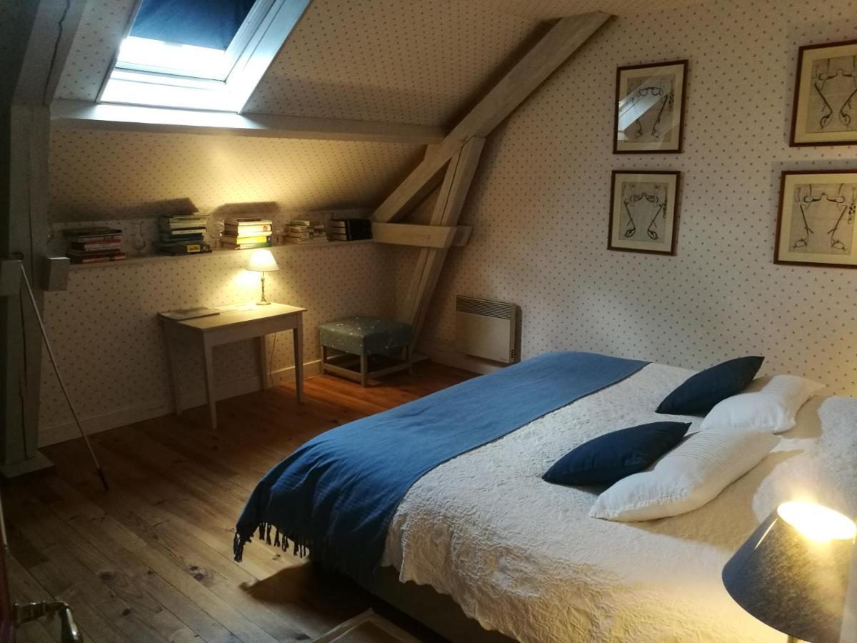 Bed and Breakfast Chez Zaza Stigny Екстер'єр фото