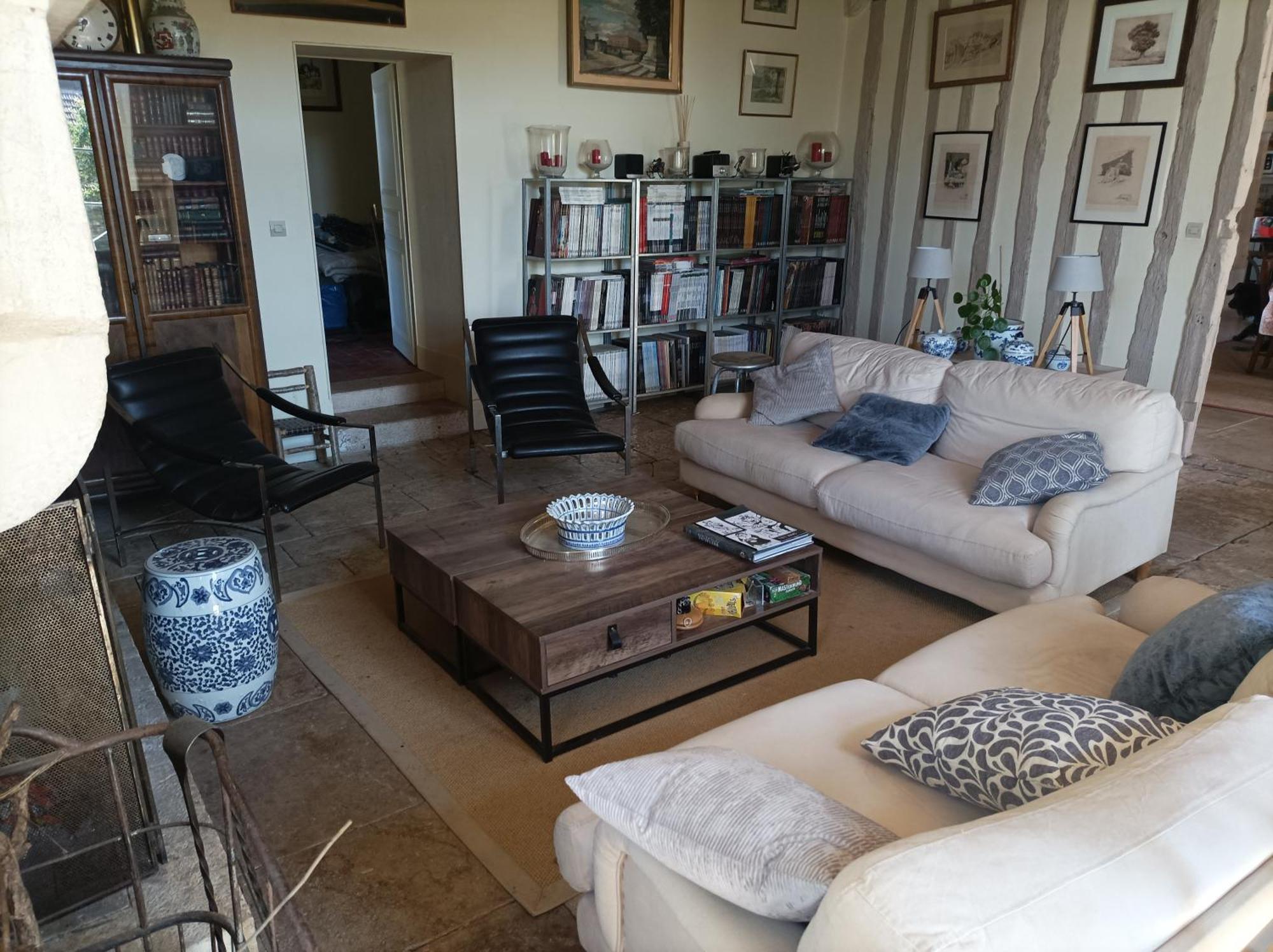 Bed and Breakfast Chez Zaza Stigny Екстер'єр фото